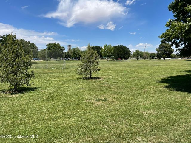 304 E 37th Street, Lubbock, TX 79404