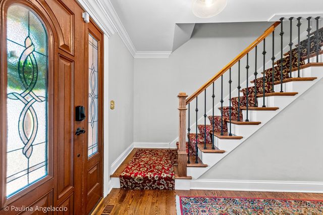 400 Bramble Lane, Deer Park, IL 60010