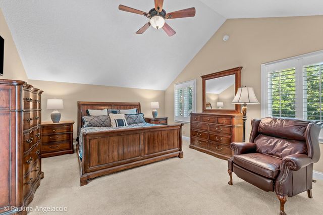 400 Bramble Lane, Deer Park, IL 60010