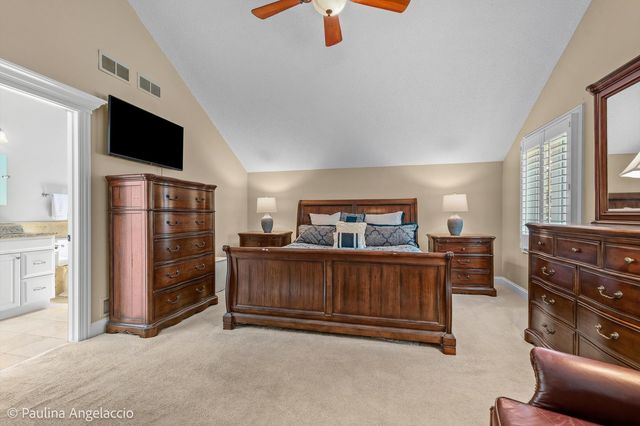 400 Bramble Lane, Deer Park, IL 60010