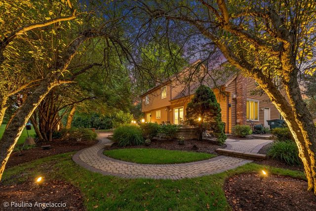 400 Bramble Lane, Deer Park, IL 60010