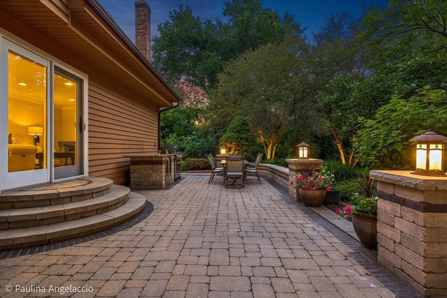 400 Bramble Lane, Deer Park, IL 60010