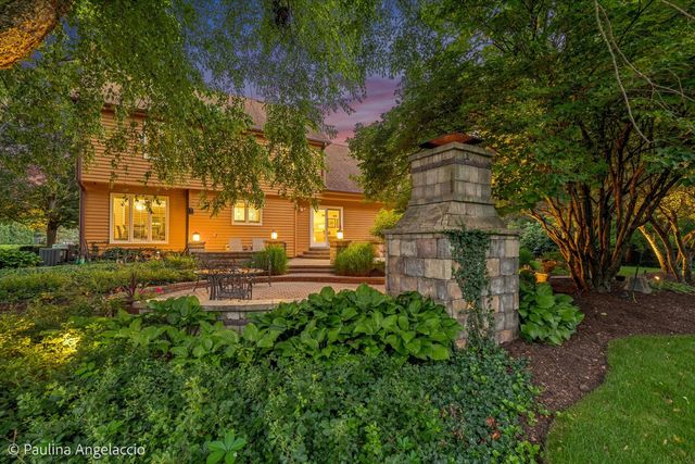 400 Bramble Lane, Deer Park, IL 60010
