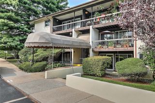 400 Narragansett Parkway A-3W, Warwick, RI 02888