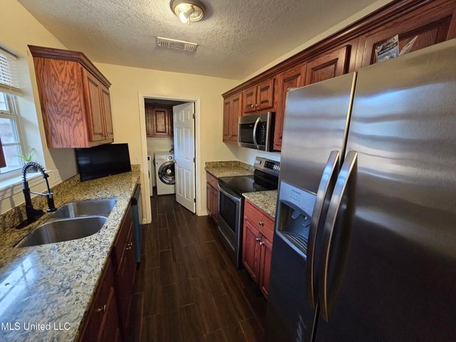 2219 33rd Street, Gulfport, MS 39501