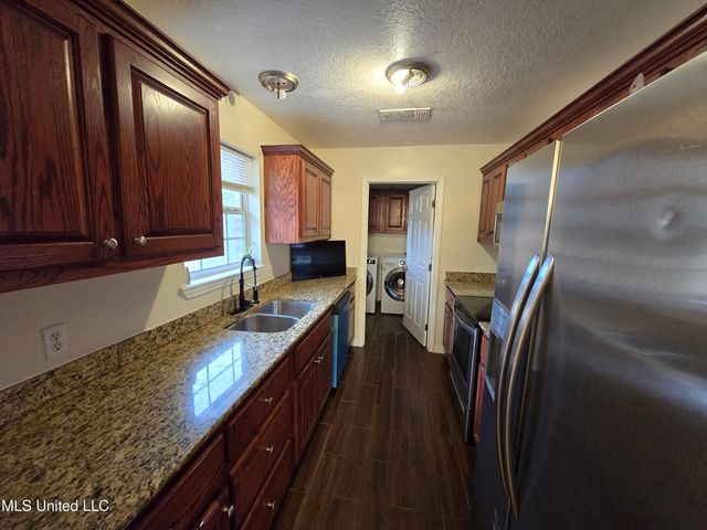 2219 33rd Street, Gulfport, MS 39501