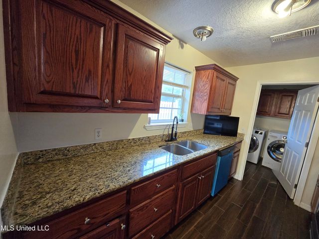 2219 33rd Street, Gulfport, MS 39501