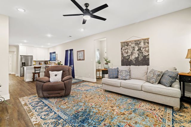 114 W Morton Street, Denison, TX 75021