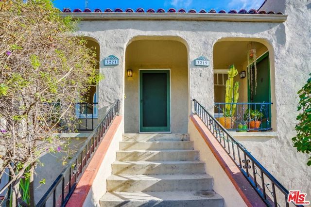 3221 Berkeley Avenue, Los Angeles, CA 90026
