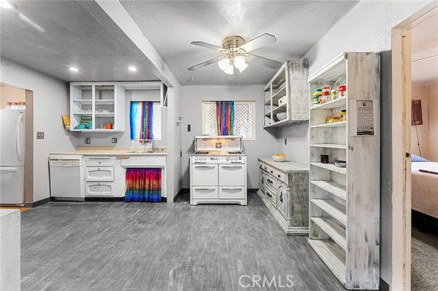 1365 Jasper, Mentone, CA 92359