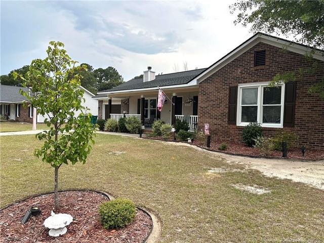6132 Arabello Road, Hope Mills, NC 28348