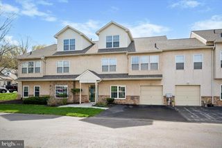 2 PATTERSON AVE #2, Norristown, PA 19401