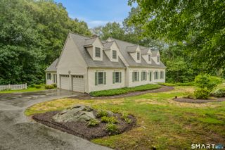 8 Windermere Way, Essex, CT 06442