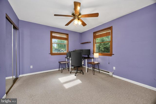 1121 VERMONT LN, Downingtown, PA 19335