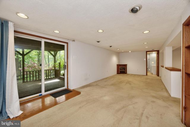 1121 VERMONT LN, Downingtown, PA 19335