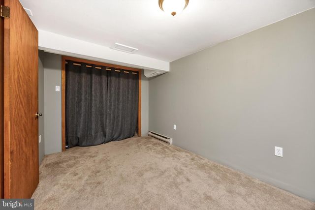 1121 VERMONT LN, Downingtown, PA 19335