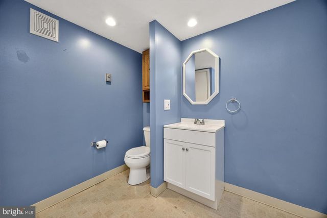 1121 VERMONT LN, Downingtown, PA 19335
