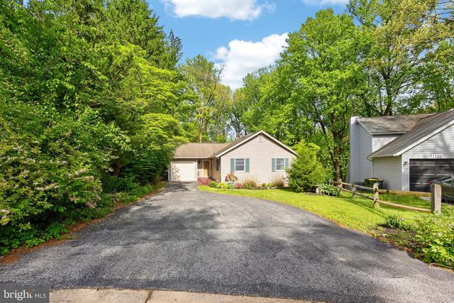 1121 VERMONT LN, Downingtown, PA 19335