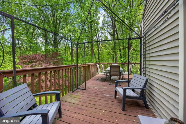 1121 VERMONT LN, Downingtown, PA 19335