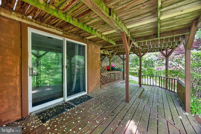 1121 VERMONT LN, Downingtown, PA 19335