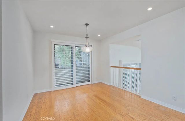 5757 Owensmouth Avenue 20, Woodland Hills, CA 91367