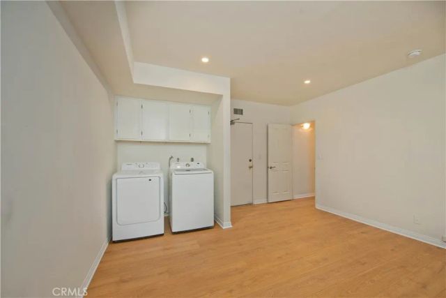 5757 Owensmouth Avenue 20, Woodland Hills, CA 91367