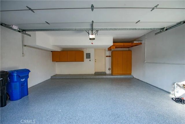 5757 Owensmouth Avenue 20, Woodland Hills, CA 91367