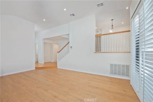 5757 Owensmouth Avenue 20, Woodland Hills, CA 91367