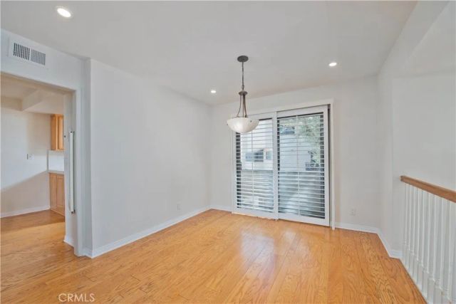 5757 Owensmouth Avenue 20, Woodland Hills, CA 91367