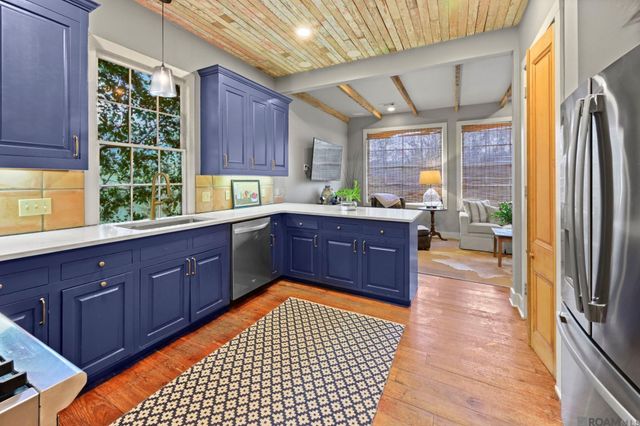 11816 Ferdinand St, St Francisville, LA 70775