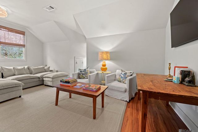 11816 Ferdinand St, St Francisville, LA 70775