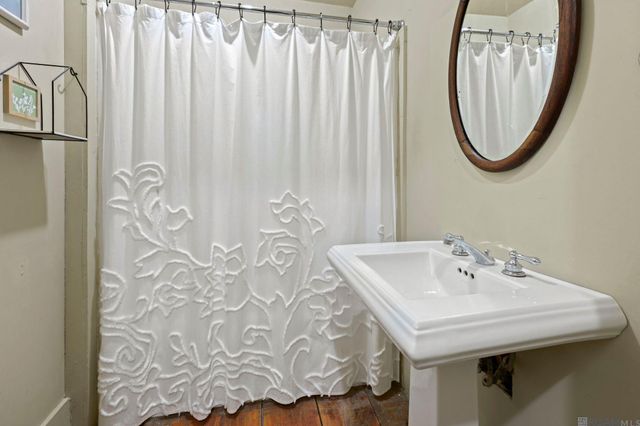 11816 Ferdinand St, St Francisville, LA 70775