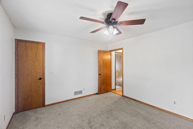 9337 Jeffery Court S, Cottage Grove, MN 55016