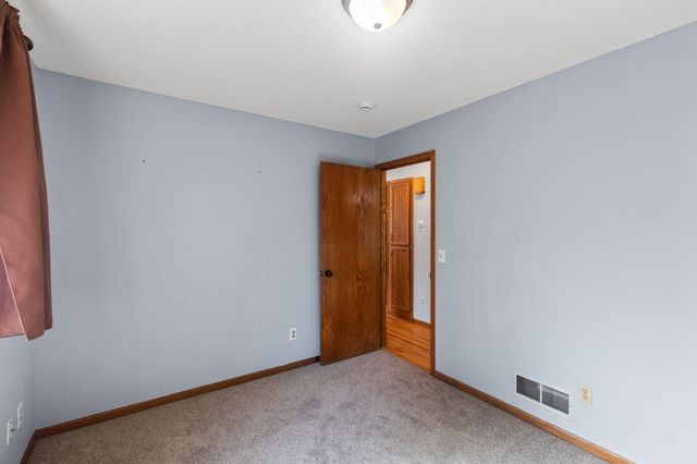 9337 Jeffery Court S, Cottage Grove, MN 55016