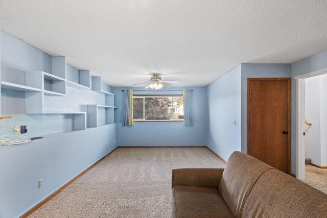 9337 Jeffery Court S, Cottage Grove, MN 55016