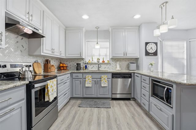 685 Cardinal Ridge Road, Burleson, TX 76028