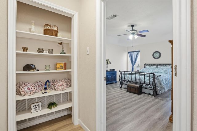 685 Cardinal Ridge Road, Burleson, TX 76028