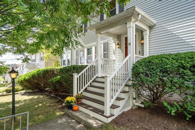 30 Oakley Rd 2, Watertown, MA 02472