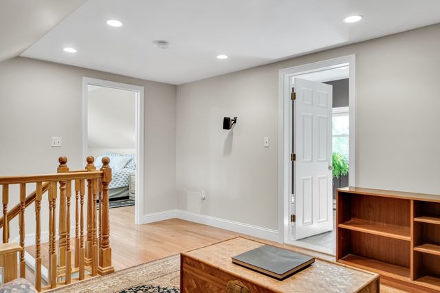 30 Oakley Rd 2, Watertown, MA 02472