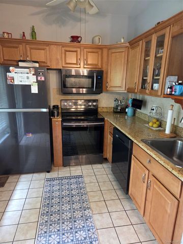 49 Aveonis Court 49, Fishkill, NY 12524
