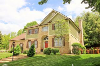 212 Scotch Pine Ct, Pine Twp, PA 15044