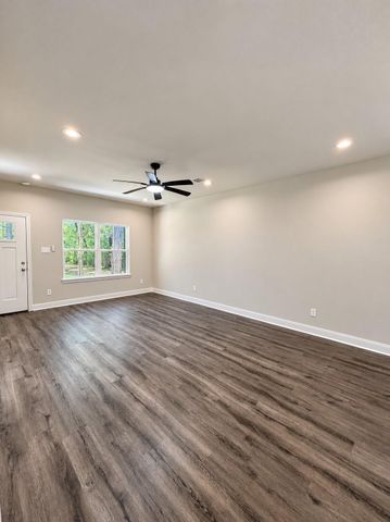 15634 Holly Drive, Montgomery, TX 77356