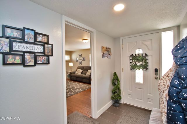 427 Castile Avenue, El Paso, TX 79912