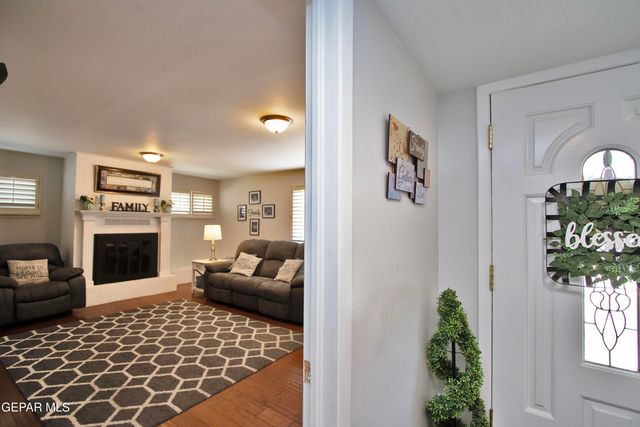 427 Castile Avenue, El Paso, TX 79912