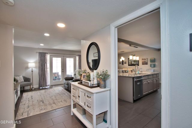 427 Castile Avenue, El Paso, TX 79912