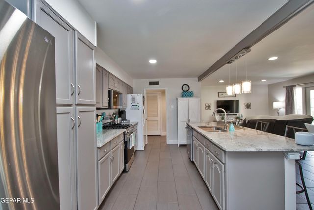 427 Castile Avenue, El Paso, TX 79912