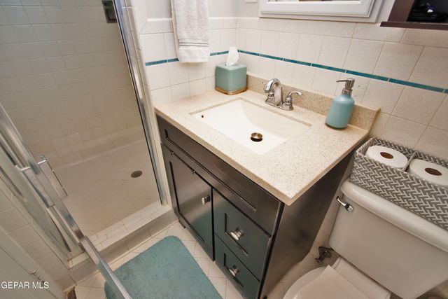 427 Castile Avenue, El Paso, TX 79912