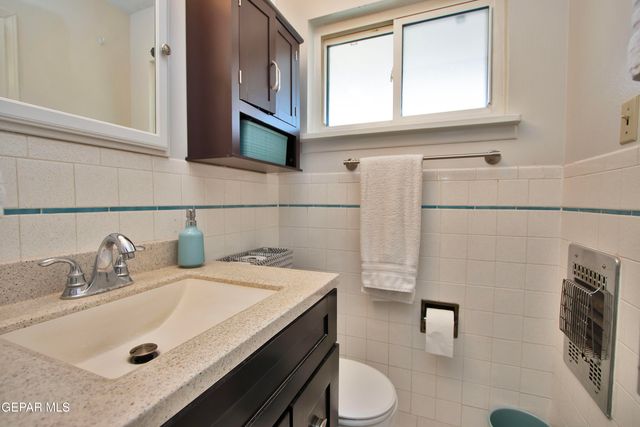 427 Castile Avenue, El Paso, TX 79912