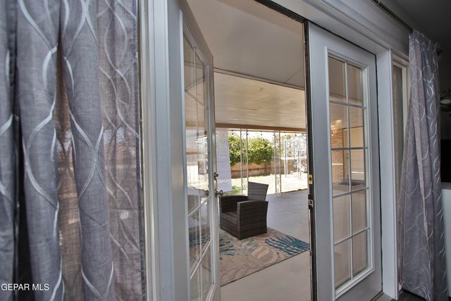 427 Castile Avenue, El Paso, TX 79912