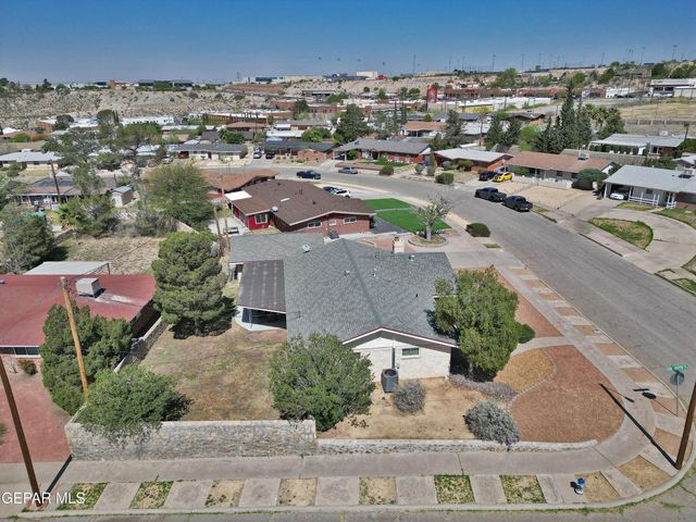 427 Castile Avenue, El Paso, TX 79912